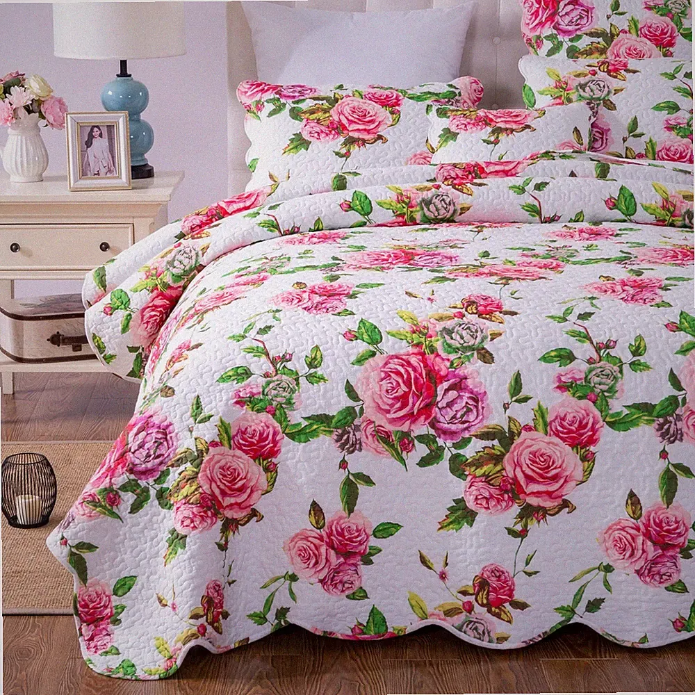 DaDa Bedding Romantic Roses Spring Pink Valentine Scalloped Floral Bedspread Set