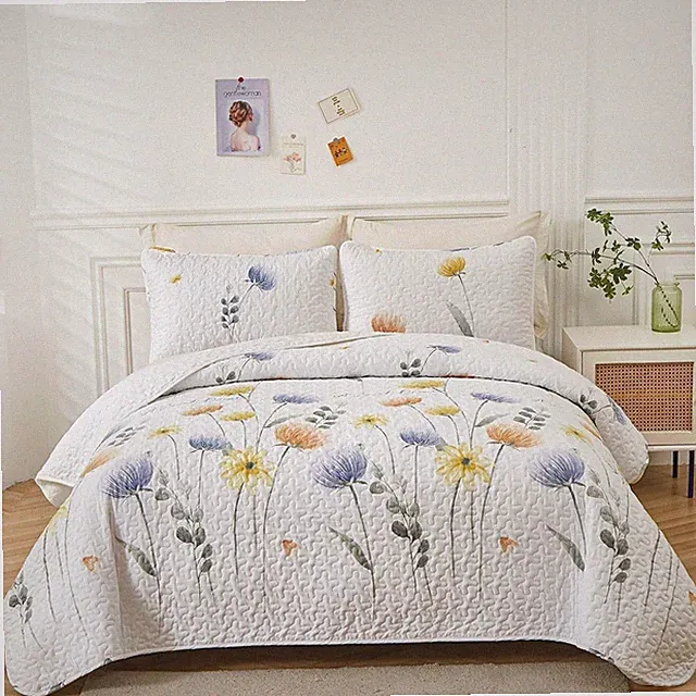 Floral Reversible Quilt Set Lightweight Microfiber Bedspread Coverlet All Season