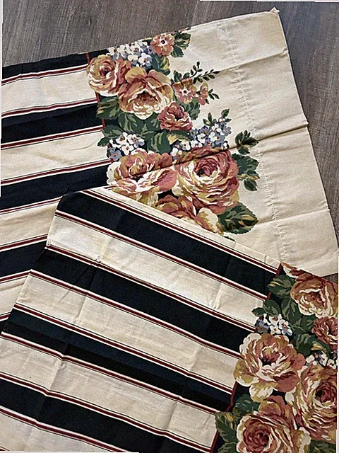 Springs deadstock new beige black stripes roses floral pillowcase set Standard 2