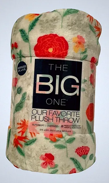 The Big One Oversized Supersoft Spring Floral Plush Throw Blanket 60" X 72"